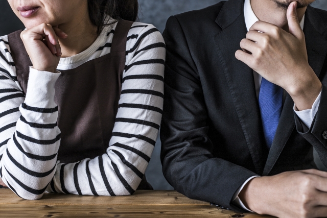 不倫をするお金持ちと妻